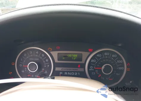 2005 Ford Expedition Xlt z USA, uszkodzony, nr VIN 1FMPU165751B01825